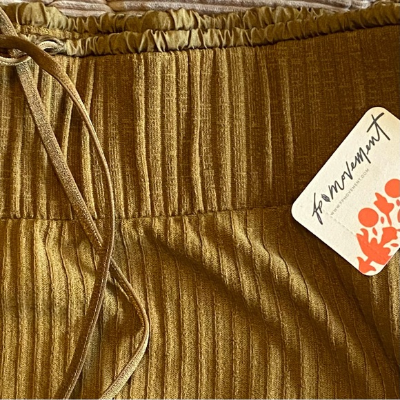 Free People Pants - FREE PEOPLE MOVEMENT CAN’T HANDLE THIS HAREM PANT IN HIGH ATLAS SIZE LARGE